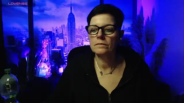 ninarandmann online show from March 11, 2026, 8:47 pm