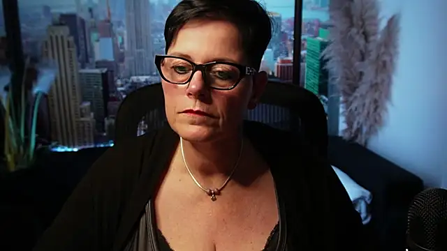 ninarandmann online show from November 17, 2025, 7:07 pm