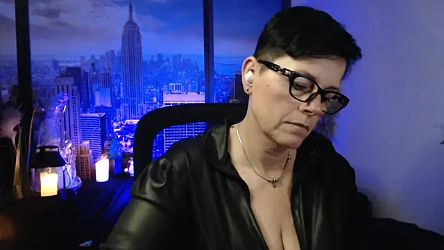 ninarandmann online show from December 21, 2025, 6:31 pm