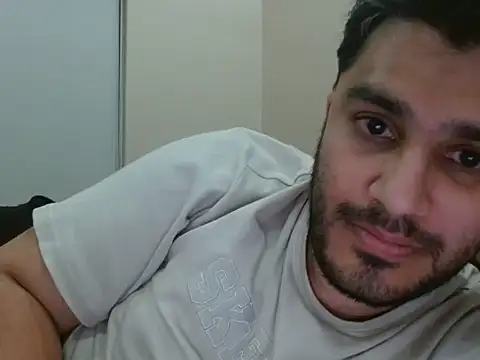 Snapshot of robintoit chatting on June 30, 2026, 6:19 pm robintoit online show from June 30, 2026, 6:19 pm