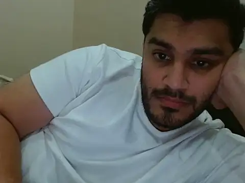 Snapshot of robintoit chatting on July 2, 2026, 6:08 am robintoit online show from July 2, 2026, 6:08 am