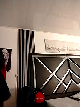 Natasha milf   online show from April 17, 2026, 12:52 pm