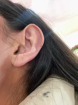 Snapshot of Bonniepark chatting on March 18, 2025, 12:06 pm Bonniepark online show from March 18, 2025, 12:06 pm