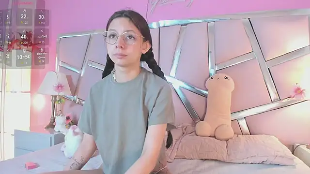 Bonniepark online show from April 17, 2026, 5:38 pm