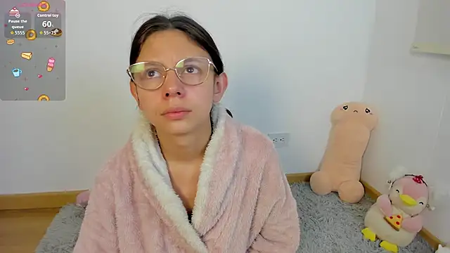 Snapshot of Bonniepark chatting on November 14, 2025, 10:30 am Bonniepark online show from November 14, 2025, 10:30 am