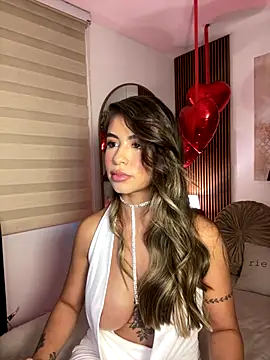  laura 02 online show from September 20, 2025, 10:48 pm