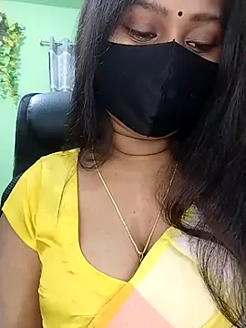 Idhika Paul online show from December 2, 2025, 5:47 pm