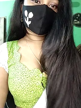 Idhika Paul online show from March 31, 2026, 11:51 pm