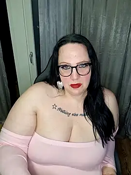 Snapshot of Black_Angel24 chatting on February 6, 2025, 6:56 pm Black Angel24 online show from February 6, 2025, 6:56 pm