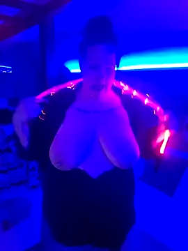 Snapshot of Black_Angel24 chatting on March 18, 2025, 6:17 pm Black Angel24 online show from March 18, 2025, 6:17 pm