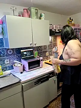 Snapshot of Black_Angel24 chatting on October 16, 2025, 10:45 am Black Angel24 online show from October 16, 2025, 10:45 am