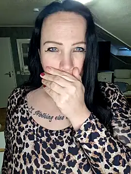 Snapshot of Black_Angel24 chatting on February 10, 2026, 7:51 am Black Angel24 online show from February 10, 2026, 7:51 am