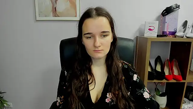 KateDelight online show from November 9, 2025, 7:45 am