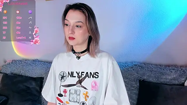 CrystalRey online show from October 9, 2025, 6:47 am