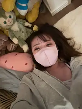 Snapshot of ayu_yu_xo chatting on January 13, 2025, 6:05 pm ayu yu xo online show from January 13, 2025, 6:05 pm