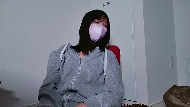 Minami San online show from September 25, 2025, 5:41 pm