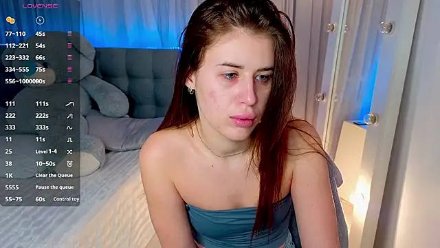 Milkissss online show from March 5, 2026, 2:08 am