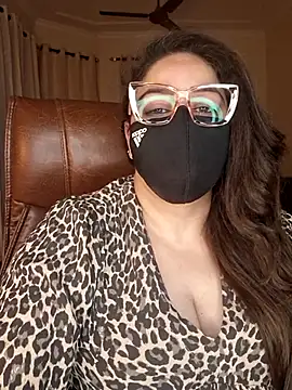 Snapshot of SEXY-Sardarni chatting on May 13, 2026, 2:35 pm SEXY-Sardarni online show from May 13, 2026, 2:35 pm