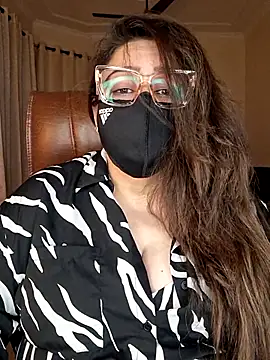 Snapshot of SEXY-Sardarni chatting on April 28, 2026, 2:43 pm SEXY-Sardarni online show from April 28, 2026, 2:43 pm