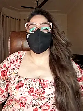 Snapshot of SEXY-Sardarni chatting on June 10, 2026, 2:40 pm SEXY-Sardarni online show from June 10, 2026, 2:40 pm