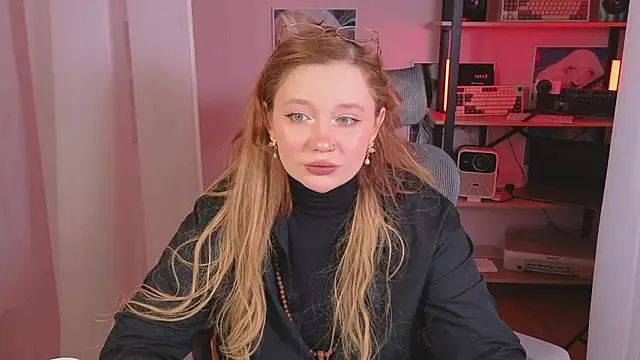 carolina elf online show from March 5, 2026, 5:15 am