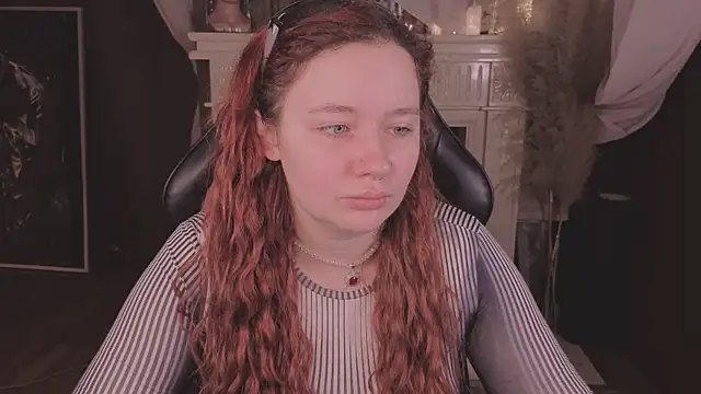 carolina elf online show from November 11, 2025, 12:44 pm