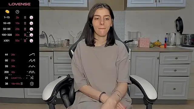 Snapshot of broosnica1 chatting on February 15, 2025, 8:34 pm broosnica1 online show from February 15, 2025, 8:34 pm