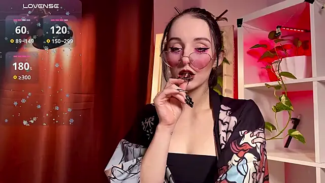 Snapshot of Alice_Succuby chatting on February 7, 2025, 6:56 pm Alice Succuby online show from February 7, 2025, 6:56 pm