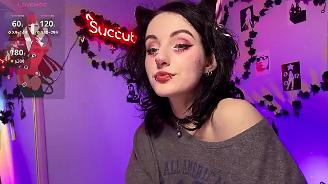 Snapshot of Alice_Succuby chatting on October 18, 2025, 7:27 pm Alice Succuby online show from October 18, 2025, 7:27 pm