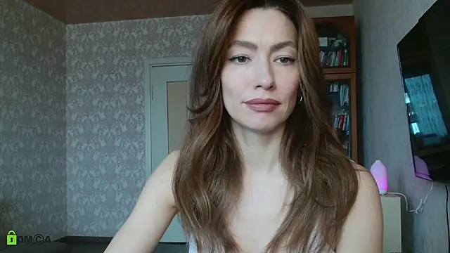 alicia spicy online show from October 16, 2025, 4:43 am
