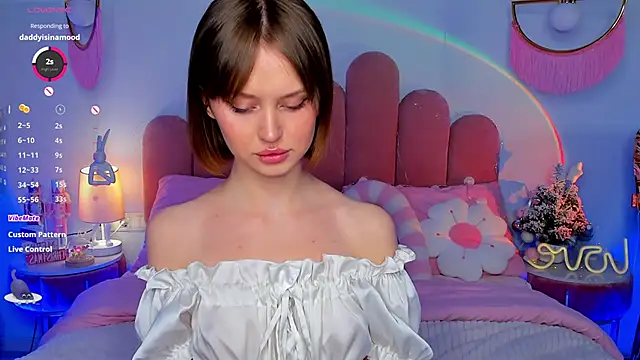 MaryLew online show from December 16, 2025, 6:39 am