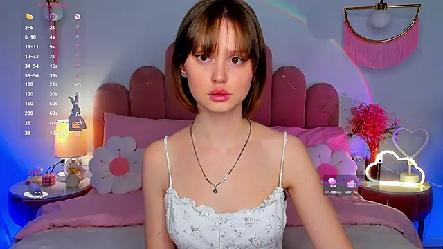 MaryLew online show from November 11, 2025, 6:19 am