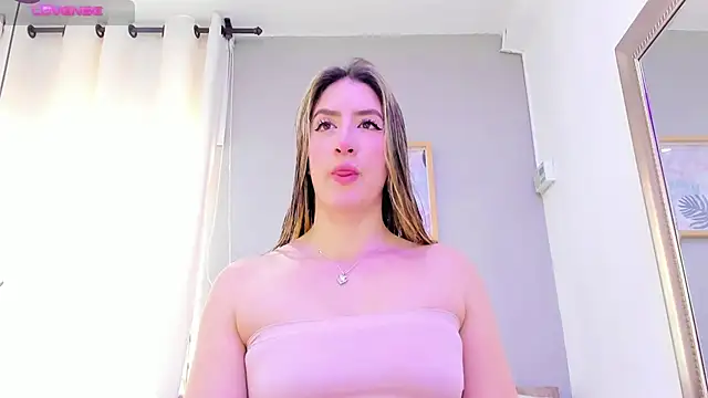  AlejaCruz  online show from February 27, 2026, 5:57 pm