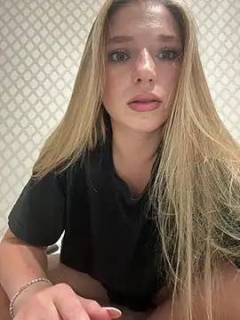 Snapshot of adel_secret chatting on July 6, 2026, 8:22 pm adel secret online show from July 6, 2026, 8:22 pm