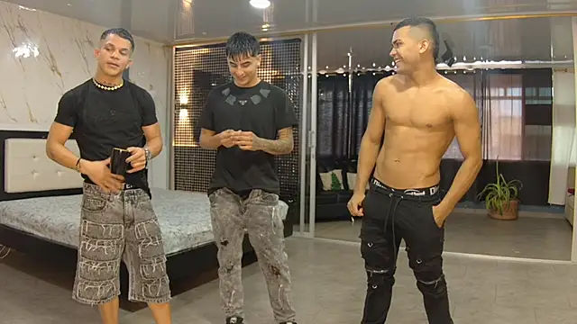 Snapshot of Boysgang_sex chatting on June 19, 2026, 11:27 am Boysgang sex online show from June 19, 2026, 11:27 am