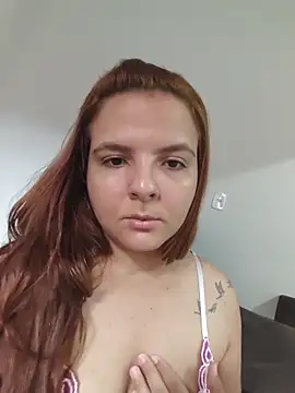 Snapshot of Bruninha_Hot10 chatting on April 27, 2026, 6:50 pm Bruninha Hot10 online show from April 27, 2026, 6:50 pm
