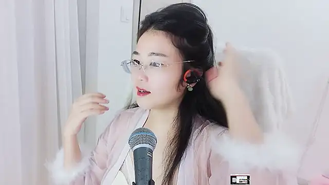 Floor oo online show from October 9, 2025, 1:55 pm