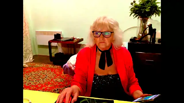 Natali7634 online show from May 11, 2026, 4:15 pm