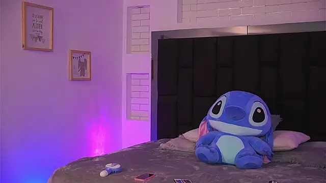 Snapshot of Marianamonroe_ chatting on June 2, 2026, 11:54 am Marianamonroe online show from June 2, 2026, 11:54 am