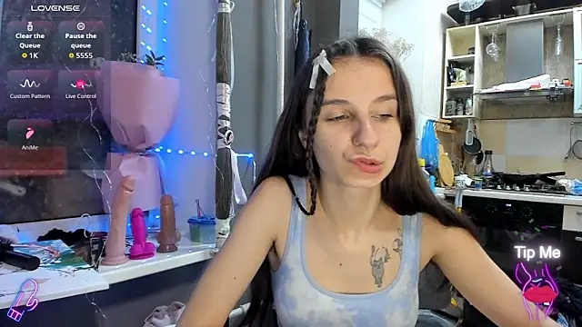  Nika Kik online show from November 28, 2025, 4:07 pm