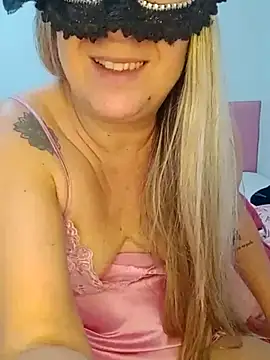 Snapshot of titiasexy chatting on July 2, 2026, 1:28 pm titiasexy online show from July 2, 2026, 1:28 pm