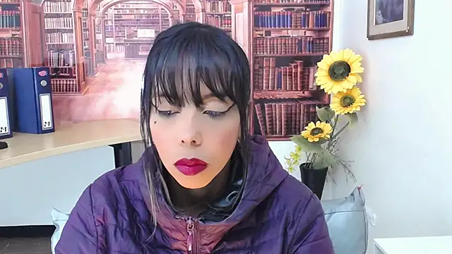 Snapshot of Catalella_Ar chatting on October 30, 2025, 3:16 am Catalella Ar online show from October 30, 2025, 3:16 am