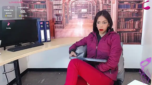 Snapshot of Catalella_Ar chatting on December 3, 2025, 3:51 am Catalella Ar online show from December 3, 2025, 3:51 am