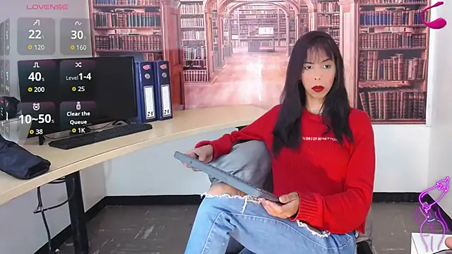 Snapshot of Catalella_Ar chatting on December 1, 2025, 2:34 am Catalella Ar online show from December 1, 2025, 2:34 am