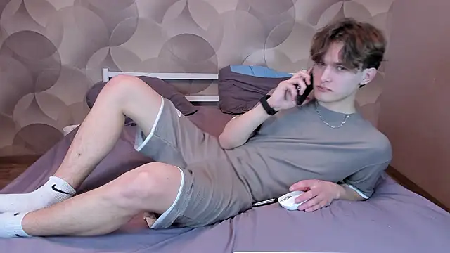 Ian Flor online show from March 29, 2026, 3:13 pm