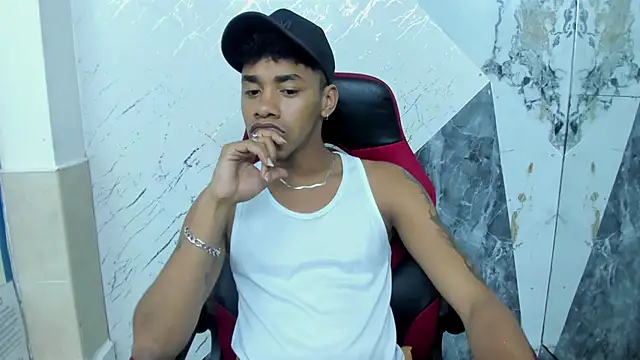 Hottwinkguys online show from November 13, 2025, 10:35 pm