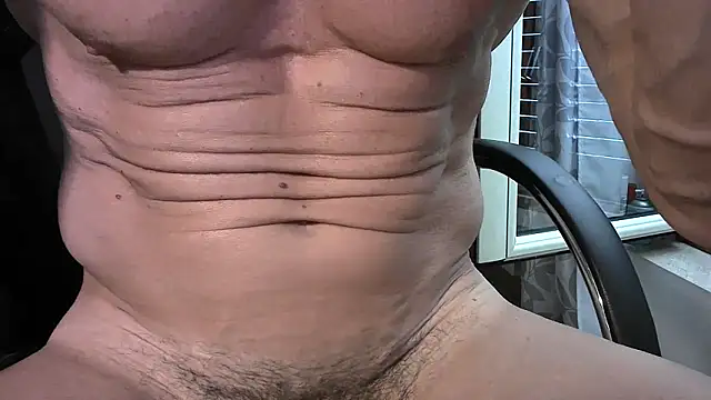 jeans466 online show from June 19, 2026, 9:04 am