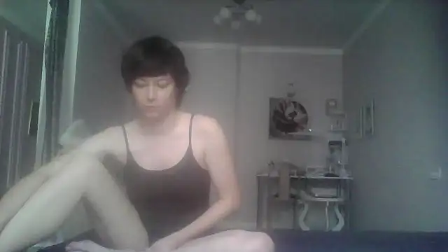 Snapshot of SunElizabeth chatting on June 17, 2026, 4:12 am SunElizabeth online show from June 17, 2026, 4:12 am