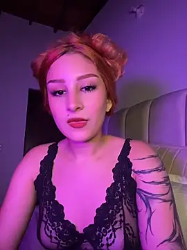 Snapshot of Mon_Cherry chatting on May 14, 2026, 1:24 am Mon Cherry online show from May 14, 2026, 1:24 am