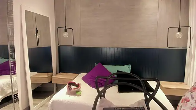  julietta online show from October 10, 2025, 12:39 pm